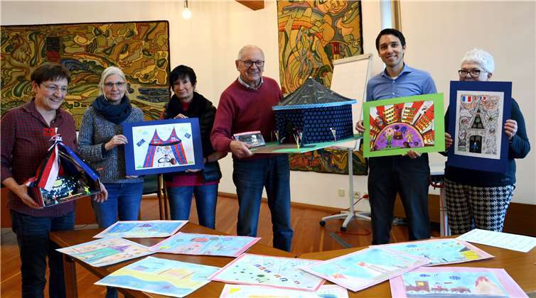 Hervorragende Arbeiten waren beim 67. Europäischen Wettbewerb von den Schülerinnen und Schülern eingereicht worden. Die Jury hatte es wahrlich nicht leicht, die besten Arbeiten auszuwählen.Foto: Rindsfüßer, Uwe