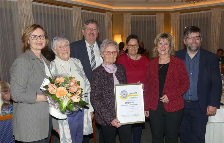Herzlich Glückwünsche kamen auch von MdL Anke Beilstein, Stadtbürgermeister Walter Schmitz und Verbandsbürgermeister Wolfgang Lambertz.Fotos: TE