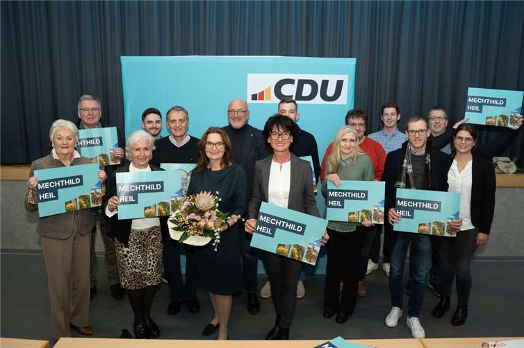 Herzliche Gratulation an Mechthild Heil MdB von den Vertretern des CDU-Kreisverbandes Ahrweiler.  Foto: Michael Schneider