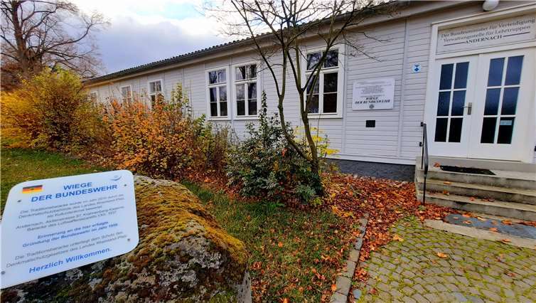 Heute existiert nur noch eine von den einst 37 Baracken des damaligen Truppenlagers Andernach. Diese wurde renoviert und steht in der heutigen Krahnenberg-Kaserne unter Denkmalschutz.