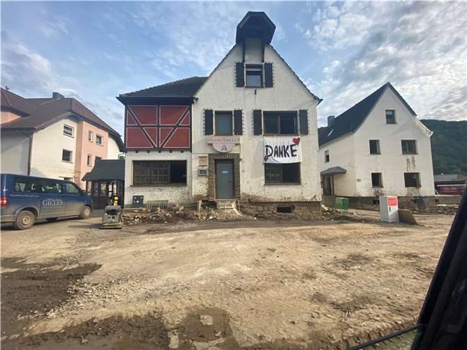 Heute wie damals wurde Marienthal schwer zerstört. . Foto: ROB
