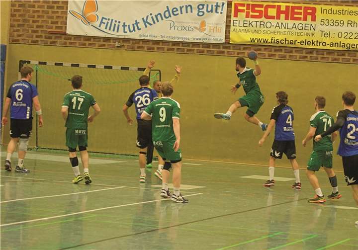 Hier Christopher Grommes bei einem Wurf. privat