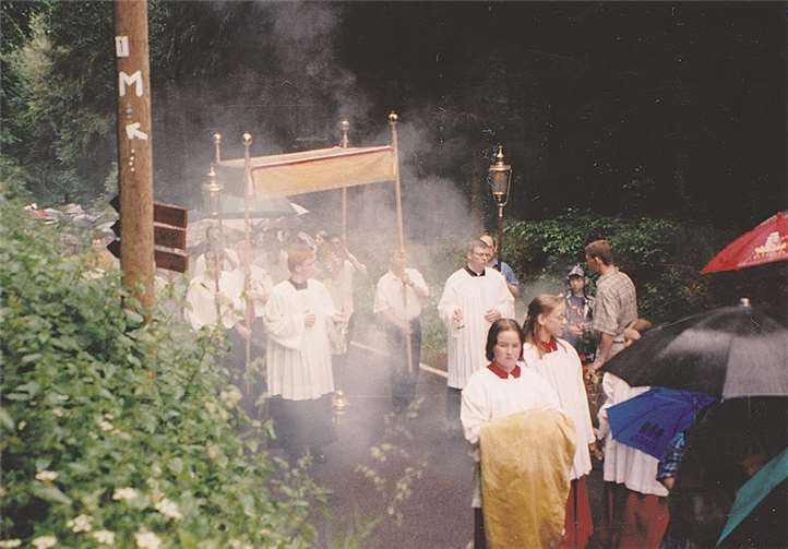 Hier die Prozession aus dem letzten Jahr. privat