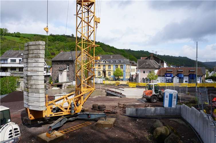 Hier entsteht bis zum Sommer der neue Josefsplatz als Dorfmittelpunkt.