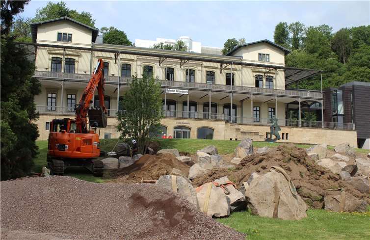 Hier entsteht ein japanischer Felsengarten.