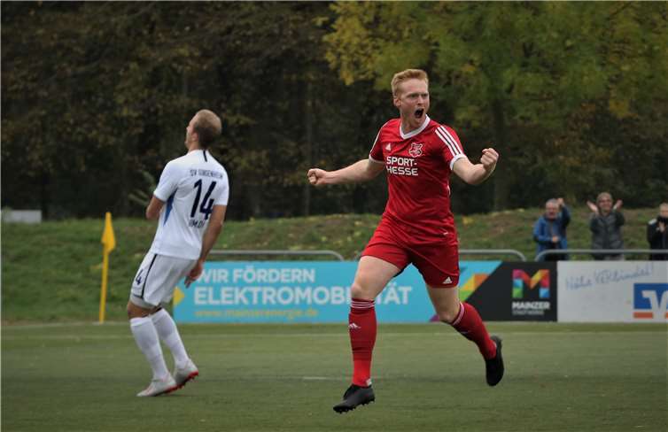 Hier jubelt David Quandel noch für die Sportfreunde Eisbachtal. Foto: Andreas Egenolf