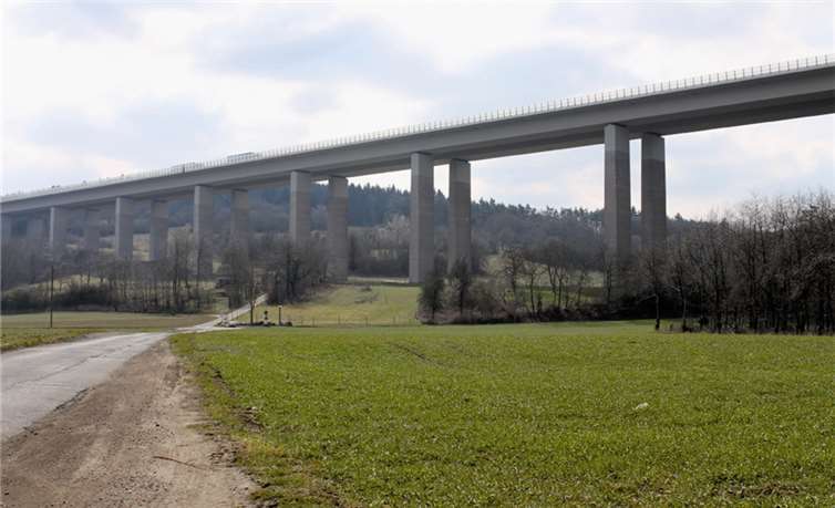 Hier könnte ein neues Gewerbegebiet für Heimersheim entstehen. Demnächst prüft die Verwaltung das Vorhaben. RERE