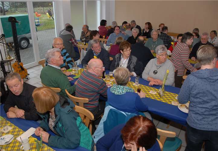 Hier kommt man sich näher: Auch im 30. Jahr seinesBestehens erfreut sich die Veranstaltung im Clubheimdes Sportvereins ungebrochener Beliebtheit.