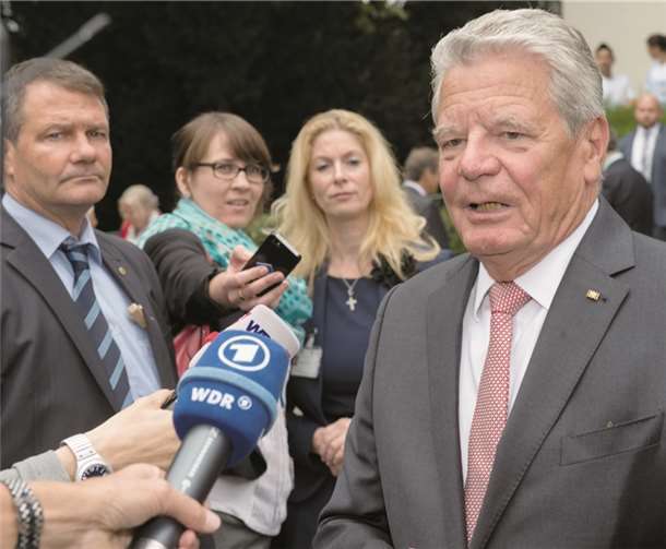 "Hier passiert etwas Wegweisendes." Der Bundespräsident fand lobende Worte für die Bonner Einrichtung.