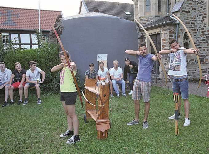 Hier war Treffsicherheit am Bogen gefragt.
