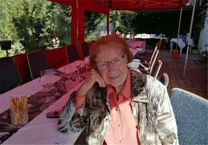 Hilde Schunk, Mitglied der Frauengemeinschaft Löf, feierte im September ihren 99. Geburtstag.Foto: privat
