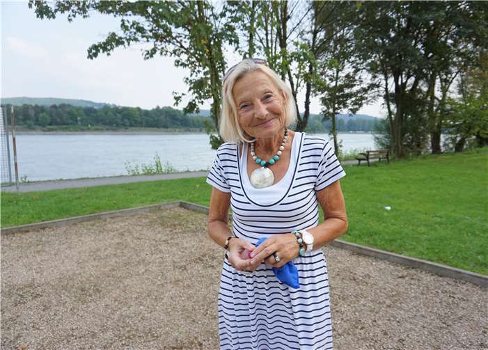 Hildegard Bonnie liebt das Boule-Spielen - alleine macht das jedoch nicht viel Spaß.Foto: ROB