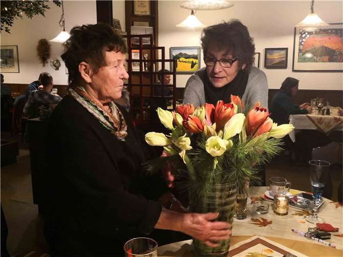 Hildegard Luttenberger, Vorsitzende von „Gemeinschaftlich Wohnen Neuwied e. V.“ überraschte die Chefin. wlutti