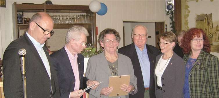 Hilmar Huber, Willi Böhm und Elfriede Müller wurden von der Gewerkschaft mit Urkunden geehrt. privat