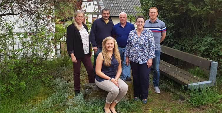 (Hinten v.l.:) Anke Hupperich, Robert Hupperich, Andreas Asbach, Markus Aßbach, (vorne v.l.:) Tina Schmidt und Anja Pörings. Foto: privat