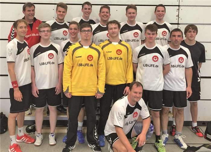 Hintere Reihe: (V.r.) C. Schmitt, Mathias Eberz, D. Meurer, F. Naunheim, J. Rißmann und Trainer H. Apel; Vordere Reihe: M. Görres, O. Schmidt, C. Apel, S. Priesters, C. Klee, L. Langen, M. Adolphs, F. Kinon und kniend C. Metz.privat