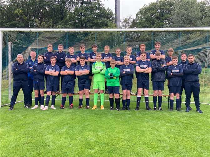 Hintere Reihe v.li. Trainer Dirk Henrich, Nico Henrich, Johannes Scheid, Moritz Schneider, Jakob Spriestersbach, Belgacem Breitbach, Felix Reitz, Leopold Gipp, Leon Becker, Tim Hammes, Daniel Schulz, Teoman Ziegler,TW-Trainer Jan Sonne. Vordere Reihe v.li. TW-Trainer Jörg Seebach, Ben Trczensky, Nico Zahn, Daniel Wirz, Mathis Wilbert, Lukas Rosemeier, Julien Kappes, Luis Strobel, Noah Conrad, Lukas Bersch, Jona Seebach, Trainer Christian Staaden. Es fehlen: Betreuer David Roos und Yannik Zenner.Foto: privat