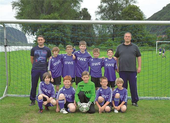 Hintere Reihe von links nach rechts: Trainer Achim Ockenfels, Luis Dannhorn, Lukas Nikolay, Patrick Heckenbach, Tim-Thomas Baltes, Fabian Ockenfels und Trainer Thomas Baltes.Vordere Reihe von links nach rechts: Sven Dannhorn, Fabian Werff, Lars Selbach, Simon Wissem und Moritz Kübler. Privat