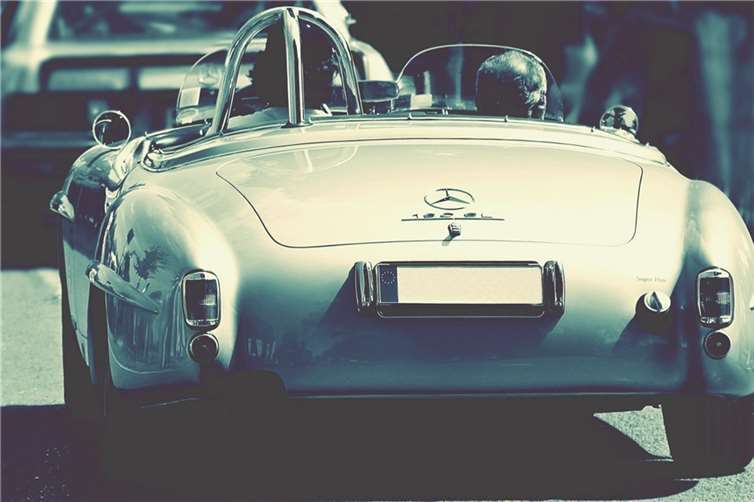 Historisches rund um den Stern gibt es im Mercedes-Benz-Museum. Foto: pixabay.com © pixel2013 (CC0 Public Domain) 