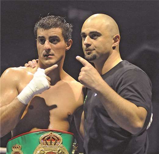 Hizni Altunkaya boxt am 7. Dezember in Neuwied. privat