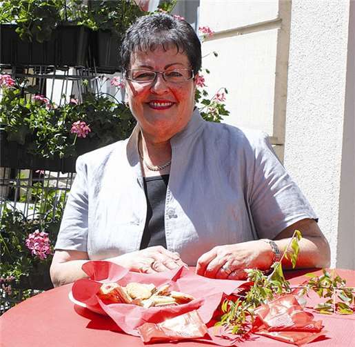 Hobbykünstlerin Beate Dietl wird am 13. April ihre Werke präsentieren. privat