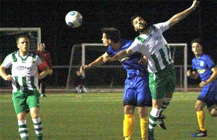 Hoch her ging es beim Spiel des SC Vallendar gegen den SV Weitersburg. Vor allem in den letzten zehn Minuten wo insgesamt vier Treffer fielen. TH