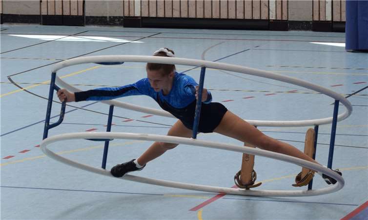 Hoch konzentriert konnte Sarah Seiler dieKampfrichter von ihrem sportlichen Können überzeugen. Foto: Privat