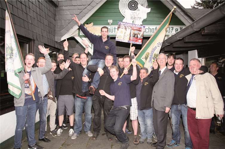 Lucas Logan holt begehrte Trophäe 