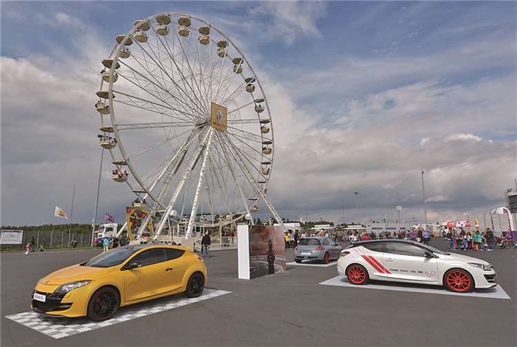 Hochkarätigen Motorsport in Kombination mit erstklassiger Familienunterhaltung bieten die World Series by Renault am 12. und 13. September am Nürburgring. ds!marketing gmbh