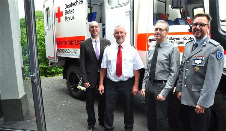 Hochrangige Referenten: (v.li.) Polizeioberrat Markus Oppenhäuser, Ettringens DRK Boss Heinz Kleine-Natrop, Dr. Rolf Dieter Erbe und Oberfeldarzt Dr. Dennis Ritter.