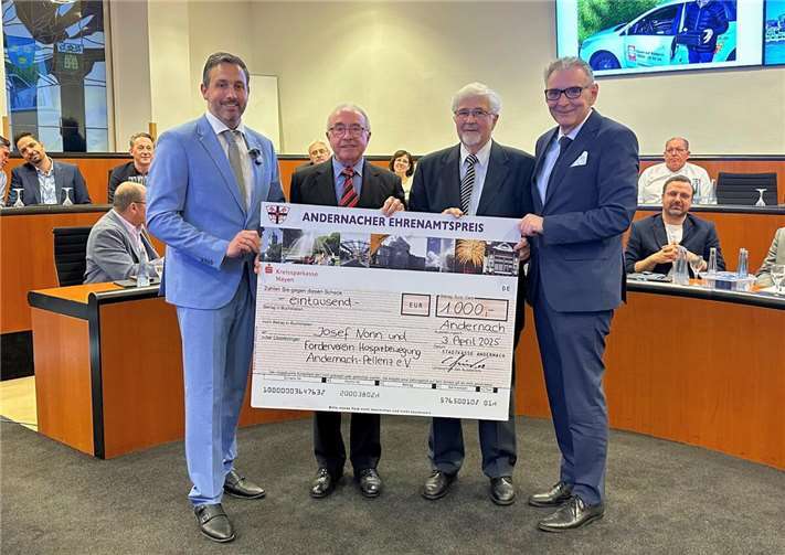 Höhepunkt der Veranstaltung war die Verleihung des mit 1.000 Euro dotierten Preises.  Foto: Stadtverwaltung Andernach / Regina Unruh