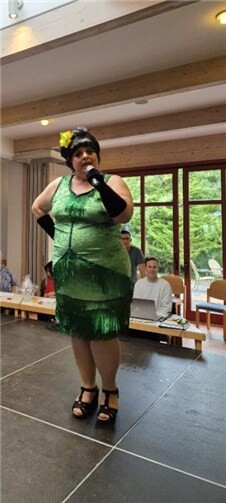 Höhepunkt des Nachmittags war der Auftritt von Gudrun Mangel, die Trude Herr mit Herz und Stimme auferstehen ließ.