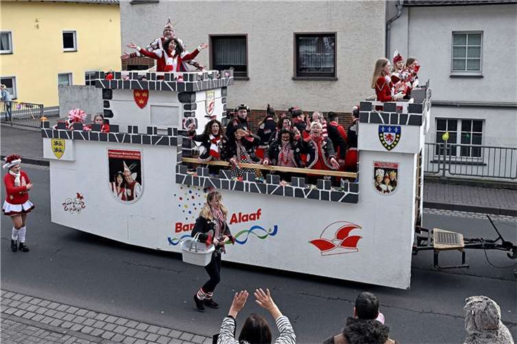 Höhepunkt im Adenauer Straßenkarnevals, der Verbandsgemeinde-Sonntagszug am 11.0...