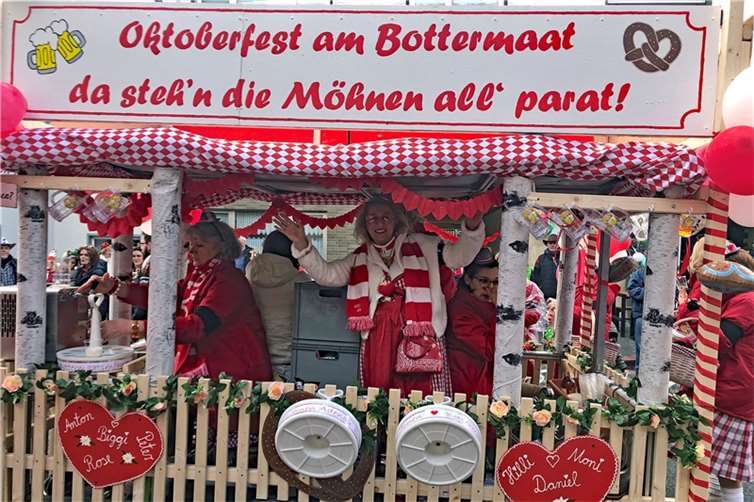 Höhepunkt im Adenauer Straßenkarnevals, der Verbandsgemeinde-Sonntagszug am 11.0...