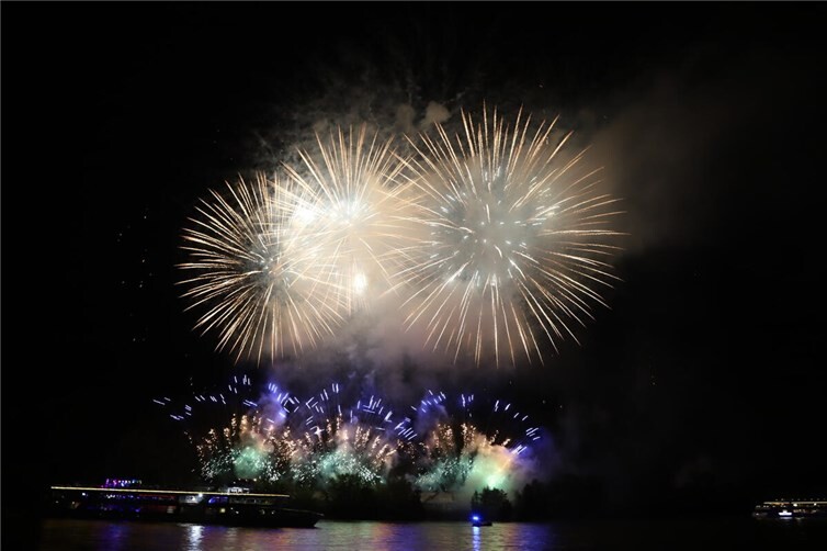 Höhepunkt ist das große Feuerwerk am Samstag um 22.30 Uhr.Fotos: Archiv