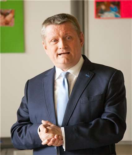 Hoher Besuch in der berufsbildenden Schule des Kreises Ahrweiler: Bundesgesundheitsminister Hermann Gröhe (CDU) stattete der Fachschule für Altenpflege einen Besuch ab.