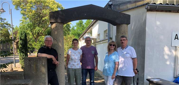 Holger Haschek (r.) besuchte mit seiner Frau Mendig, Ansgar Lanz und seine Frau (mittig) reisten aus Rieden nach Johanngeorgenstadt. Foto: privat