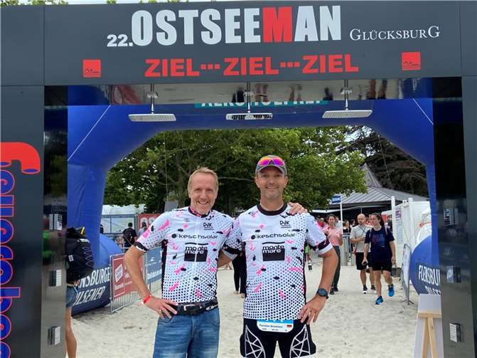 Holger Nickolaus und Torsten Drommel zufrieden im Ziel.