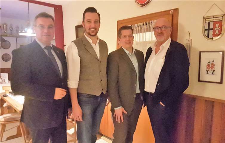 Horst Gies, CDU Kreisvorsitzender, Thomas Karutz, CDU Bürgermeisterkandidat VG Altenahr, Volker Hansen, CDU Ortsverbandsvorsitzender, Jürgen Schwarzmann, CDU Bürgermeisterkandidat Ortsgemeinde Hönningen (v.l.).  Privat