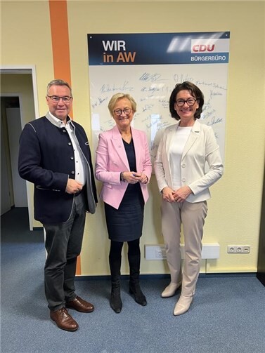 Horst Gies MdL, Barbara Schleicher-Rothmund und Petra Schneider MdL (v.l.n.r.).  Foto: Petra Schneider