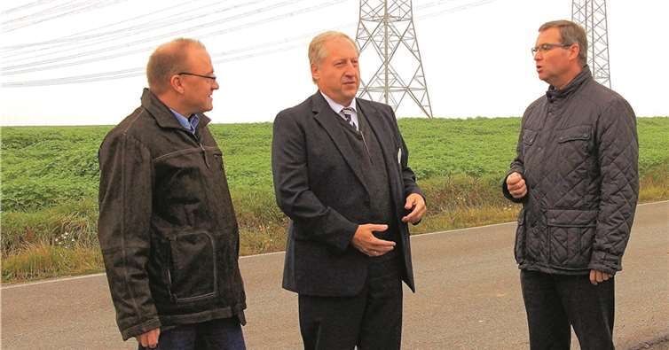 Horst Gies MdL (r.) mit Michael Schneider (l.) und Ernst Bugl. privat