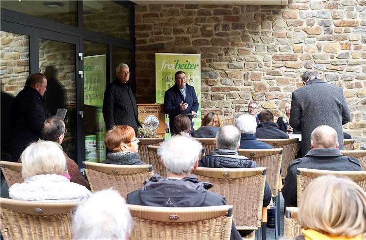 Horst Gies erläuterte, dass die Aktivitäten der diesjährigen Freiheiter-Wochen ausfallen.