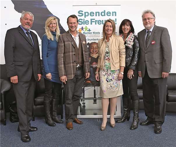 Horst Naaß, Insa Backe, Hanno Friedrich, Inka Orth, Silvia Stelgens und Peter Bartmann bei der Jubiläumsveranstaltung des Bunten Kreis.Martina Goyert