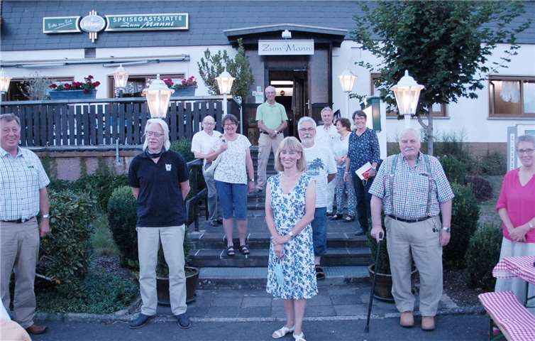 Horst Rasbach Wahlleiter, Cécile Kroppach ,Vorsitzende, Ralf Falatik Schriftführer, Gerd Krämer Kassierer, sowie die Kassenrevisoren Karl August Heib und Alfred Rättig.Foto: privat