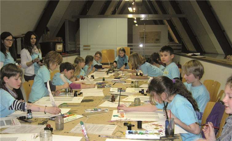 Hortkinder gestalten Bibelseite.