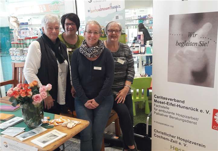Hospizverein und Caritas nutzten den Welthospiztag, um auf ihr gemeinsames Engagement aufmerksam zu machen. Foto: privat