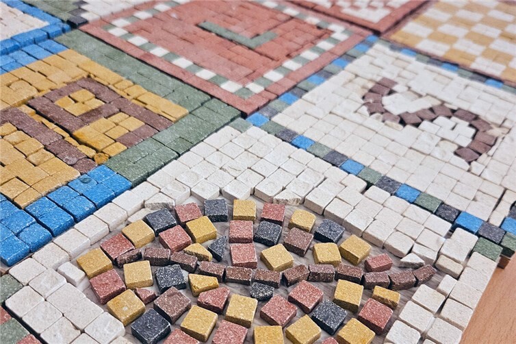 Hübsche Mosaike entstehen am 15. Juli