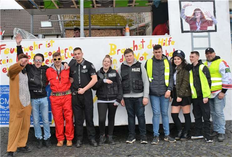 Hunnenhorde Wormersdorf: Leitung Bernie Leesemann.