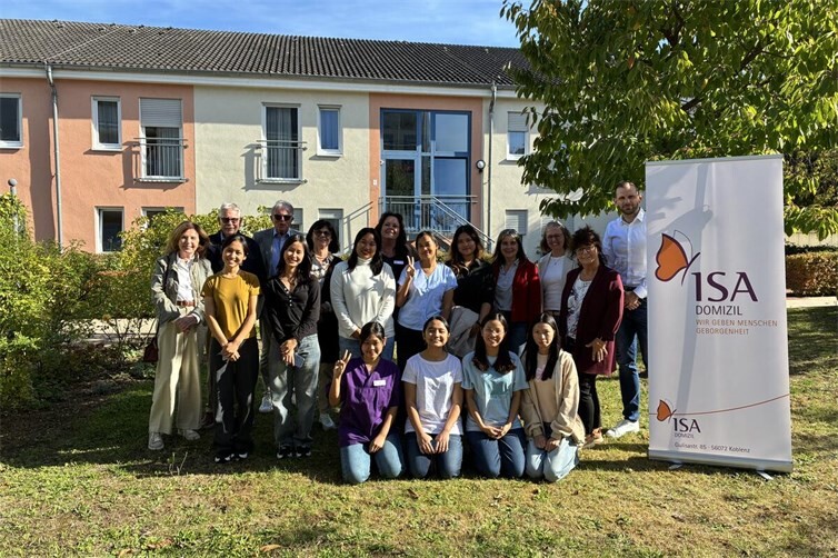 ISA DOMIZIL GmbH begrüßt junge Frauen aus Myanmar.