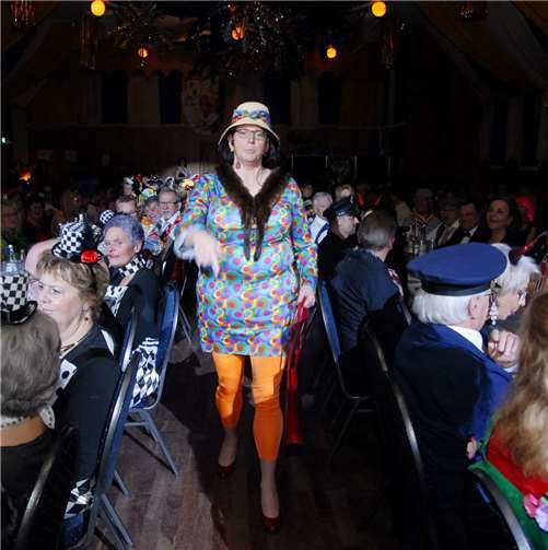 „Ich bin nicht dick, ich brauche nur Platz für meine inneren Werte!“, sagte die „Maritzebill“ (Sonja Schiffer).